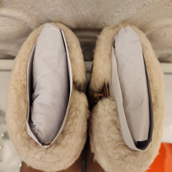 NWT Vionic Magnolia Ruth Suede Weather Resistant Ankle Boots in US Size 5 - Picture 7 of 12